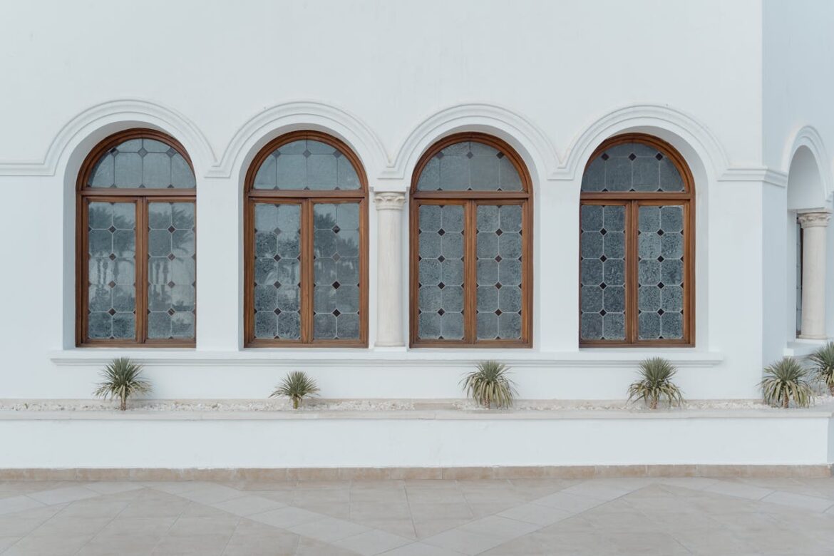 Fensterlaibung verputzen: Schritt für Schritt zu einer sauberen Fensterumrahmung